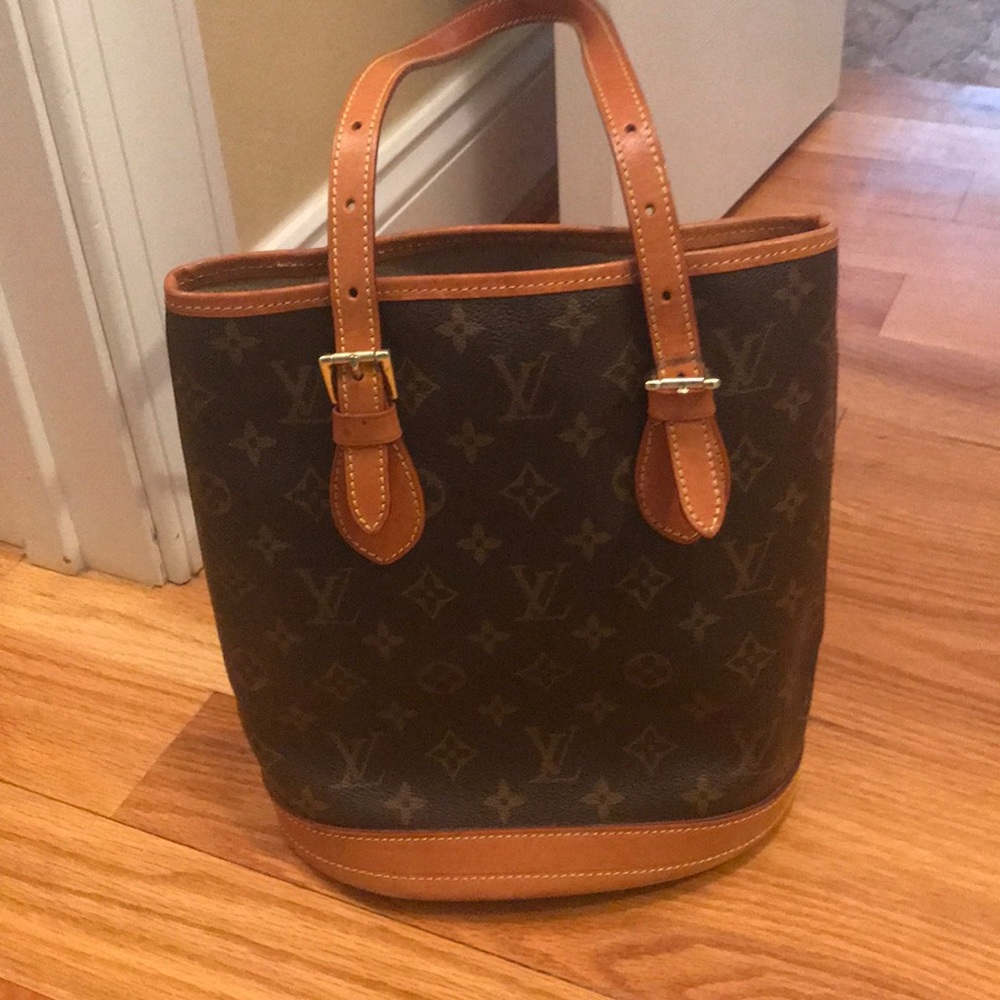 Louis Vuitton Bucket